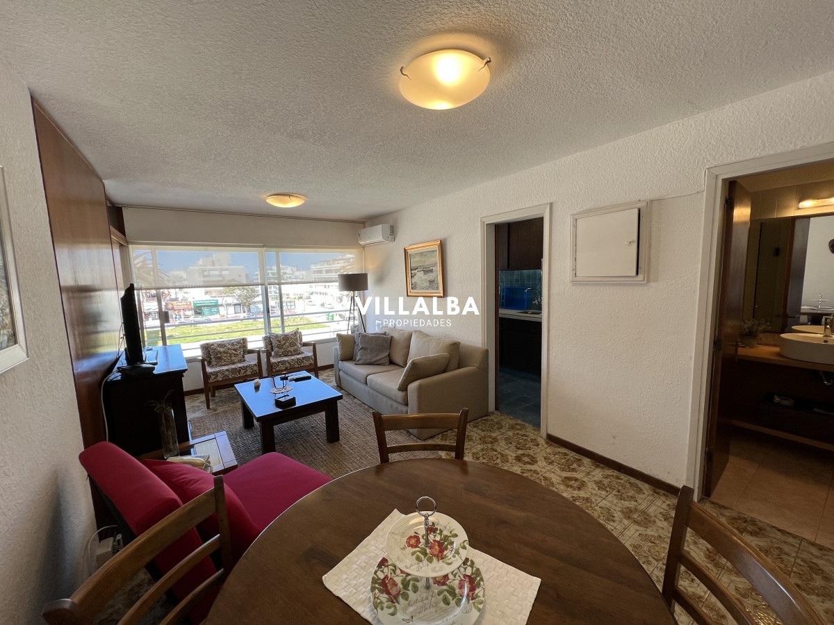 Apartamento ID.4140 - Apartamento DE 1 DORMITORIO EN VENTA en Península - Punta del Este