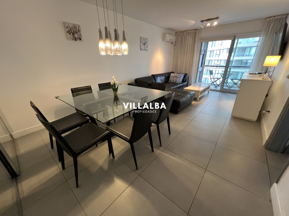Apartamento ID.4449 - Apartamento de 2 dormitorios 2 baños, en venta. Parrillero.