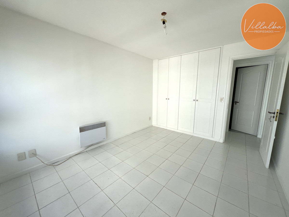 Apartamento ID.3642 - Venta apartamento de 1 dormitorio,  mansa.