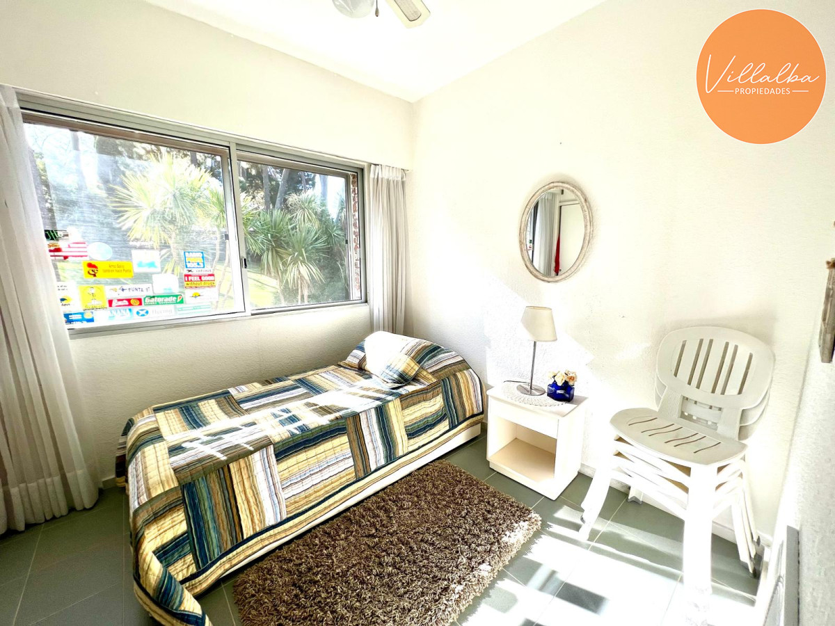 Apartamento ID.3502 - En venta, playa mansa, zona parada 16, de 3 dormitorios, con parrillero.