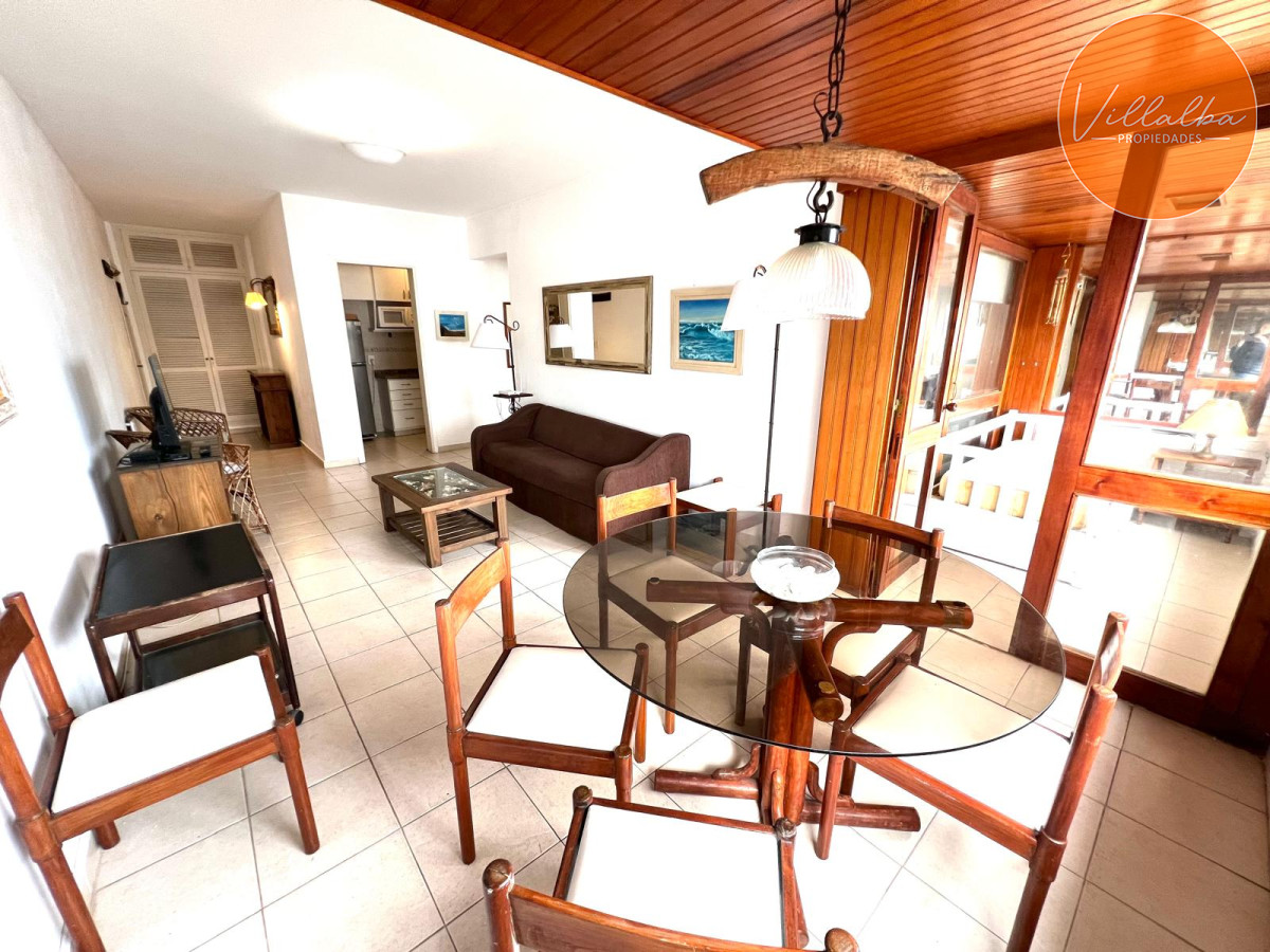 Apartamento ID.3498 - PARADA 2 DE PLAYA BRAVA 