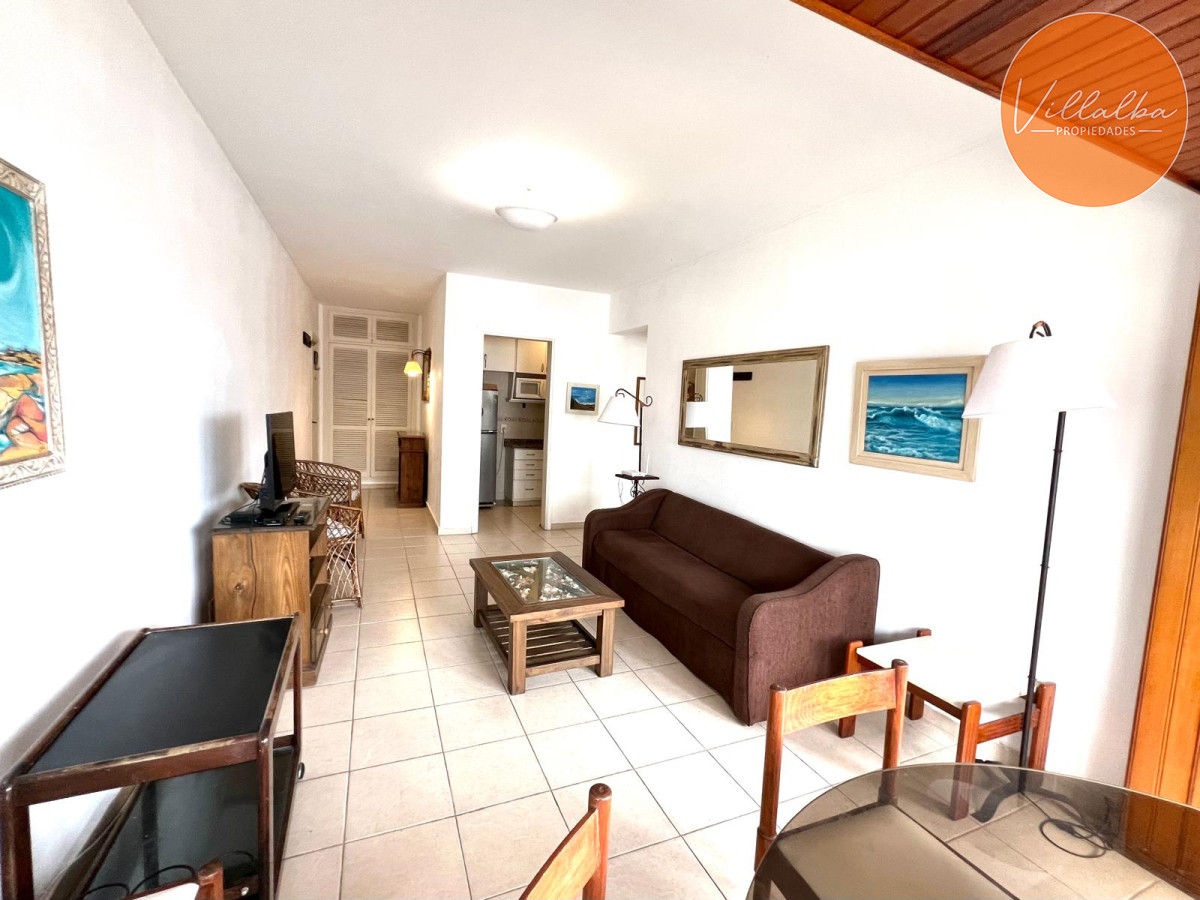 Apartamento ID.3498 - PARADA 2 DE PLAYA BRAVA 