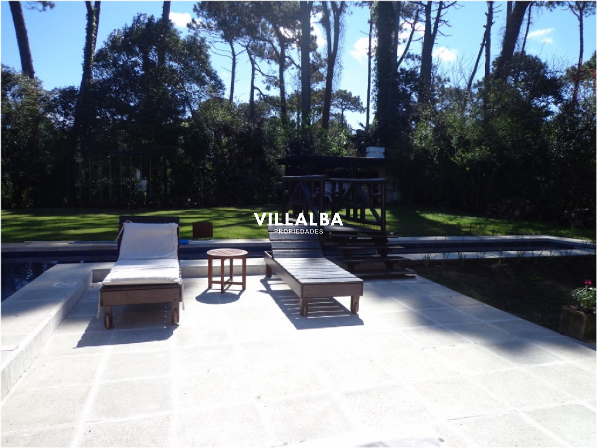 Apartamento ID.3965 - LUGANO 5 DORMITORIOS 4 BAÑOS