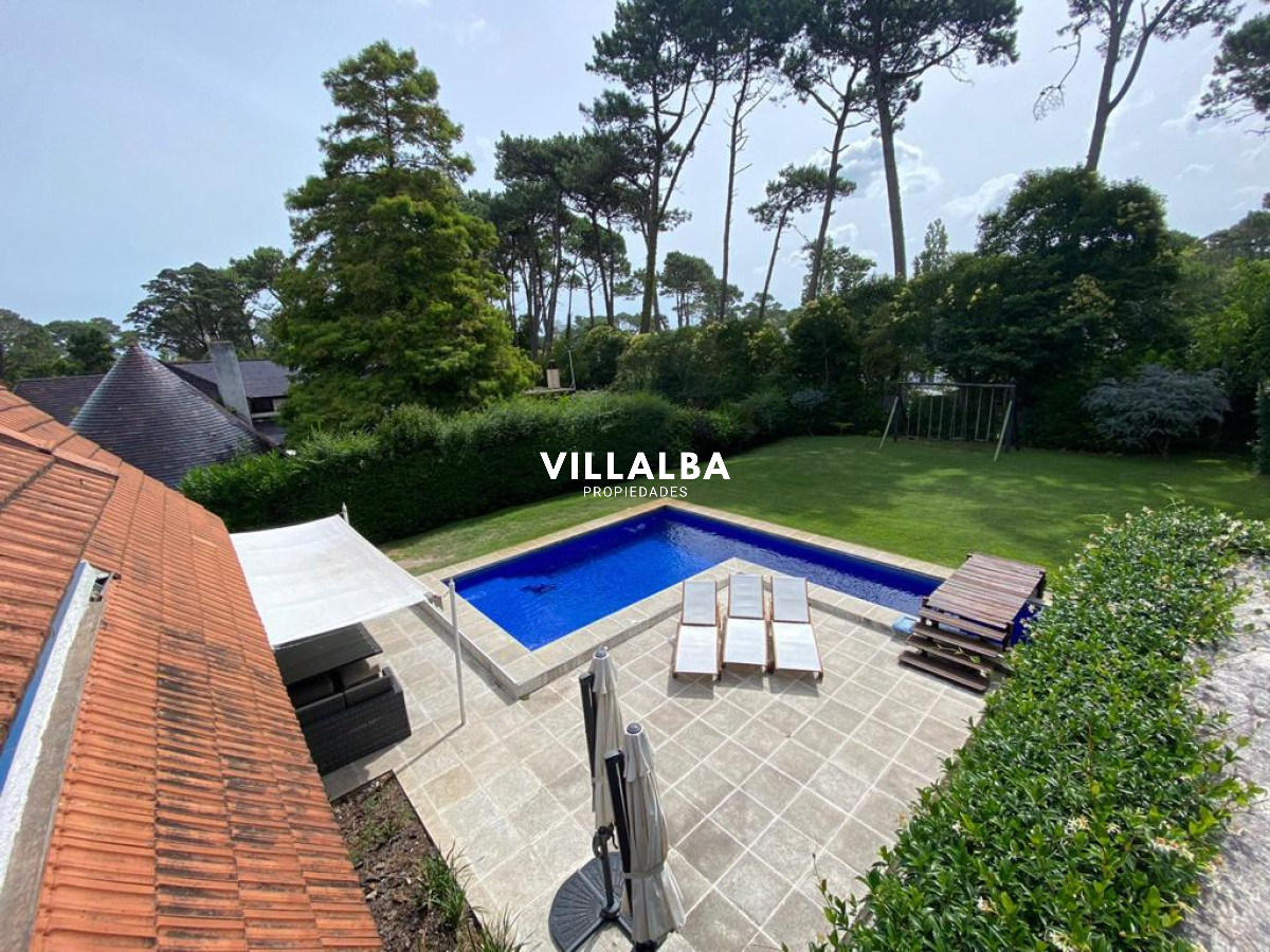 Apartamento ID.3965 - LUGANO 5 DORMITORIOS 4 BAÑOS