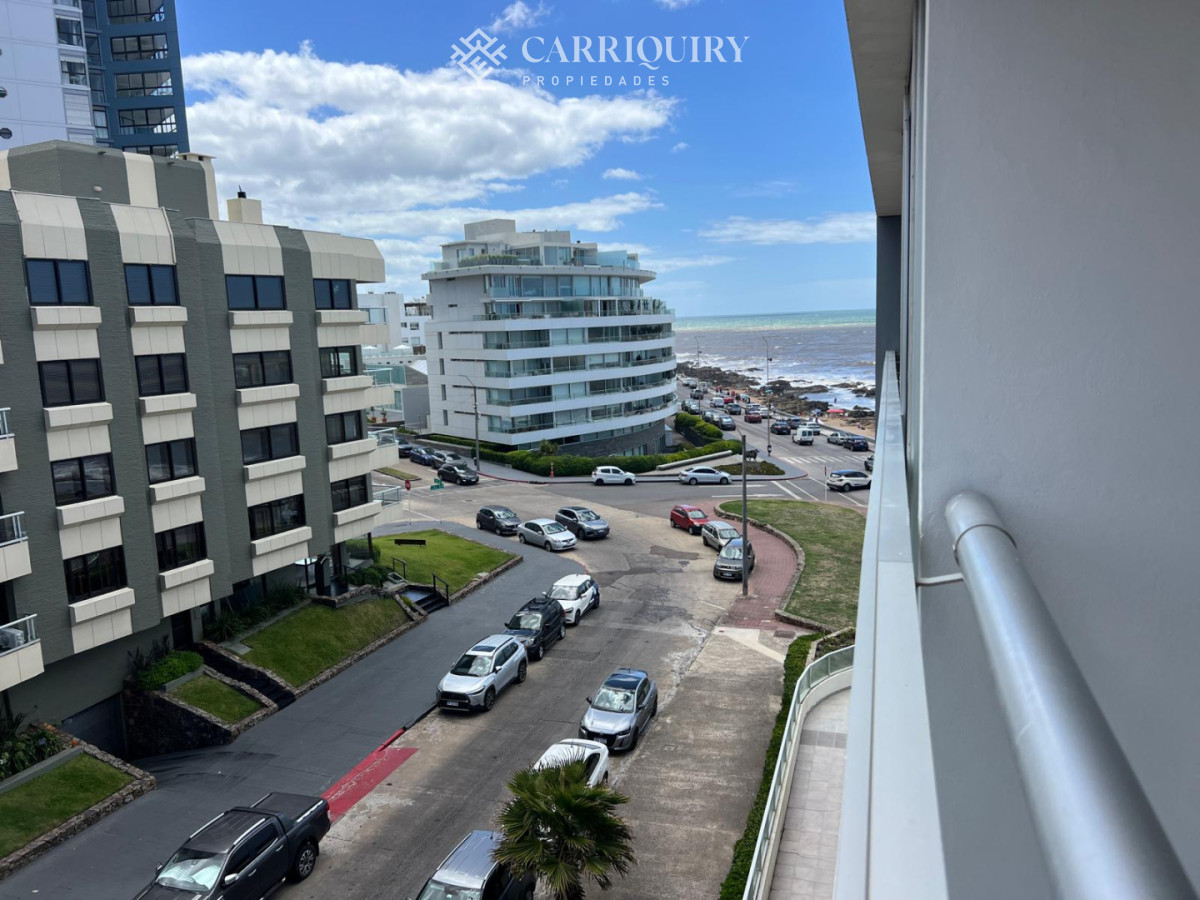 Apartamento ID.10588 - Apartamento en venta frente al mar. En Península.