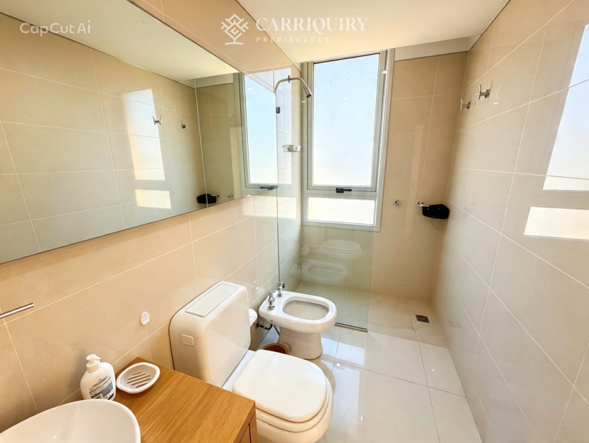 Apartamento ID.10510/Apartamento-en-Montoya,-3-dormitorios,-amplia-vista-al-mar. - espectacular apartamento de 2 suitesaa, en playa brava