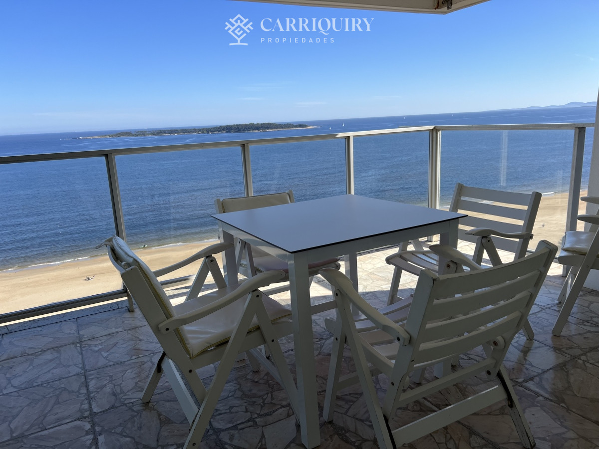 Apartamento ID.8639 - OPORTUNIDAD APARTAMENTO FRENTE AL MAR DE 3 DORMITORIOS EN PLAYA MANSA