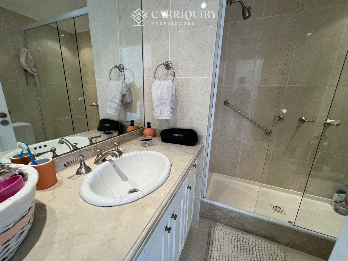 Apartamento ID.8103/Apartamento-en-Mansa--Punta-del-Este - mansa primera linea