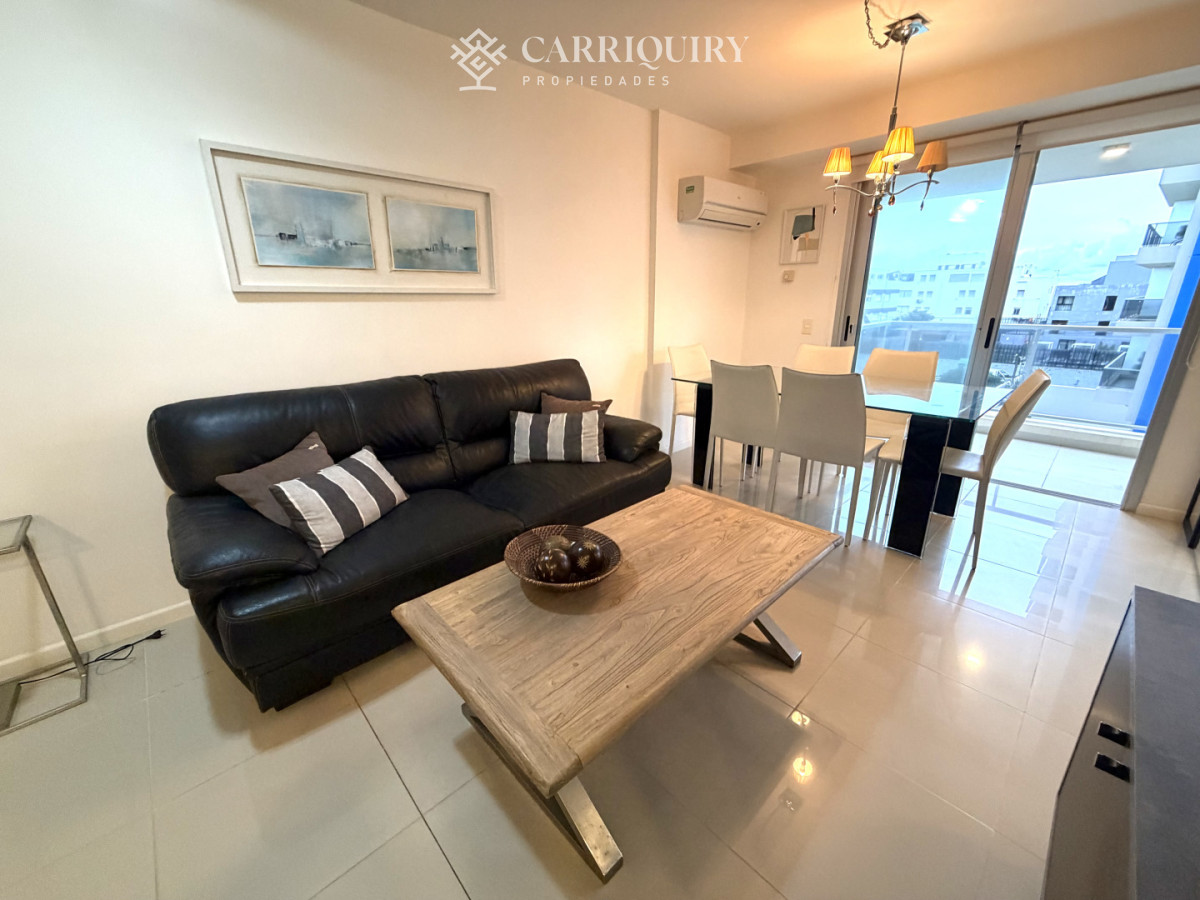 Apartamento ID.10219 - Apartamento de 2 dormitorios y medio en excelente ubicacion Brava - Punta del Este