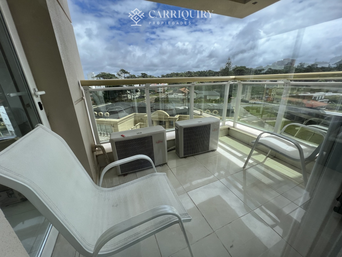 Apartamento ID.8103/Apartamento-en-Mansa--Punta-del-Este - mansa primera linea