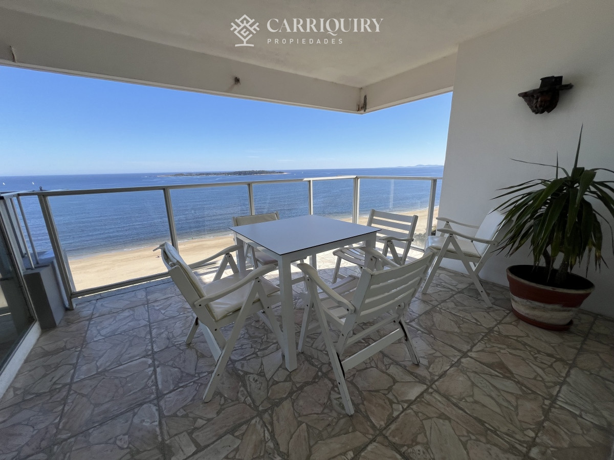 Apartamento ID.8639 - OPORTUNIDAD APARTAMENTO FRENTE AL MAR DE 3 DORMITORIOS EN PLAYA MANSA