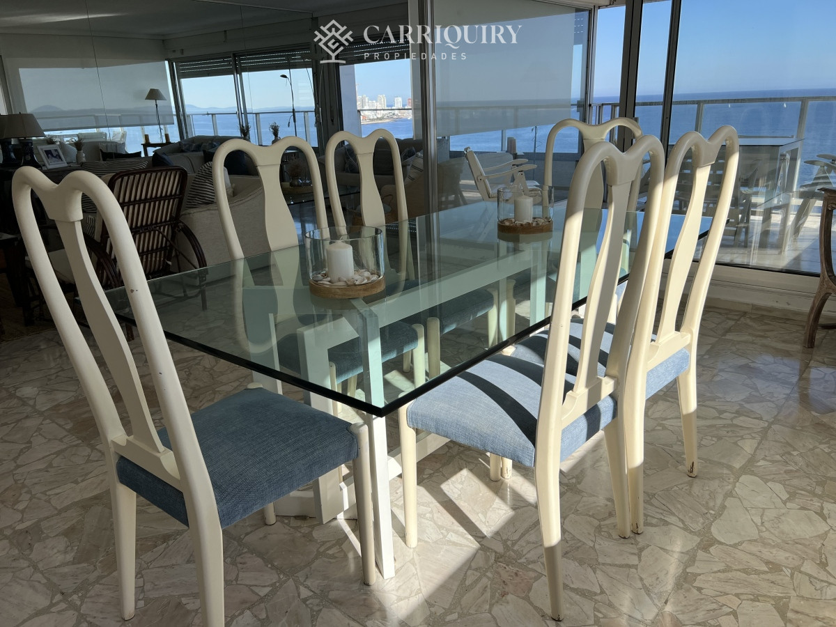 Apartamento ID.8639 - OPORTUNIDAD APARTAMENTO FRENTE AL MAR DE 3 DORMITORIOS EN PLAYA MANSA