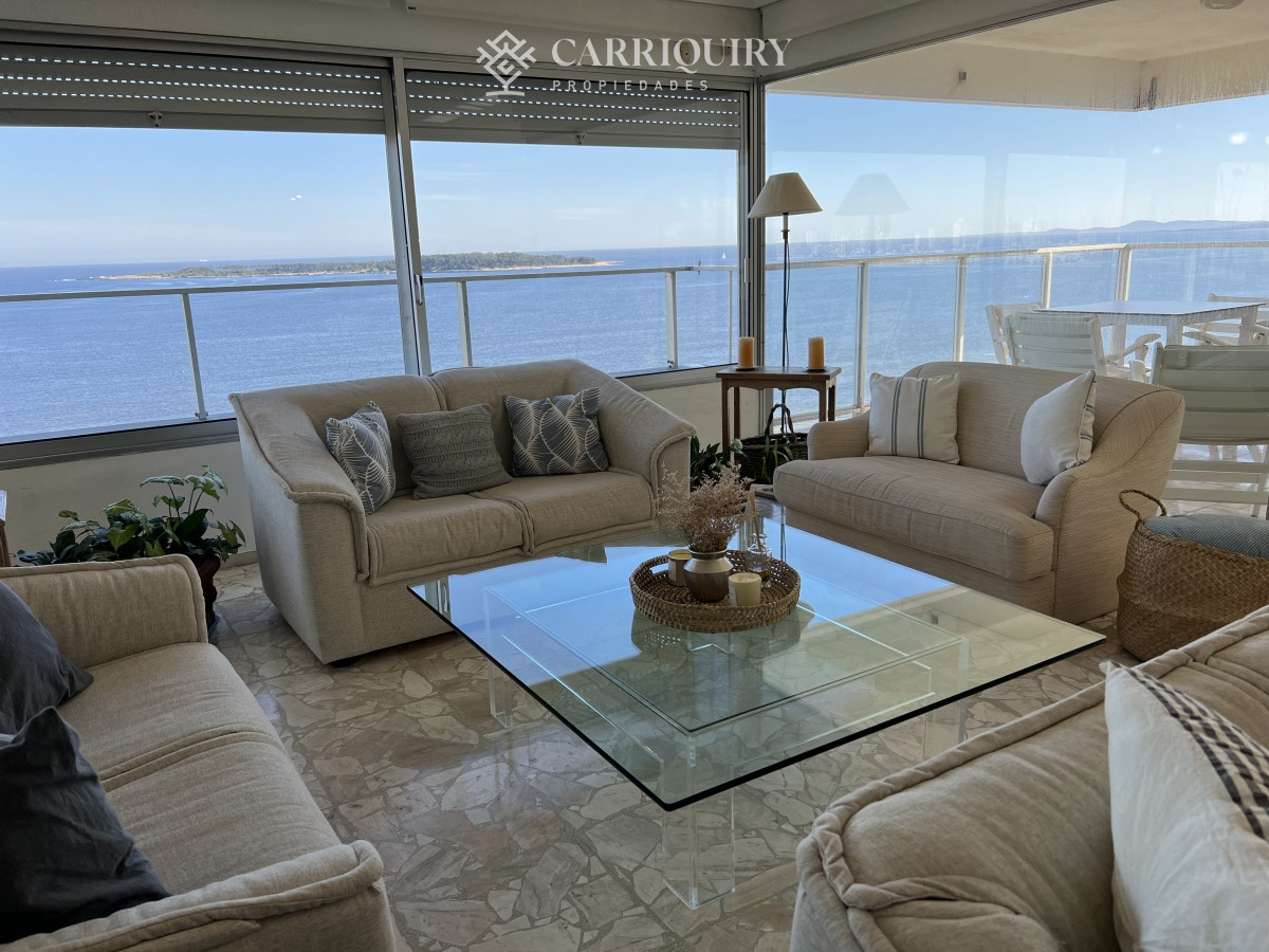Apartamento ID.8639 - OPORTUNIDAD APARTAMENTO FRENTE AL MAR DE 3 DORMITORIOS EN PLAYA MANSA