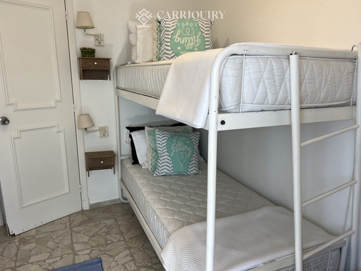 Apartamento ID.8639 - OPORTUNIDAD APARTAMENTO FRENTE AL MAR DE 3 DORMITORIOS EN PLAYA MANSA
