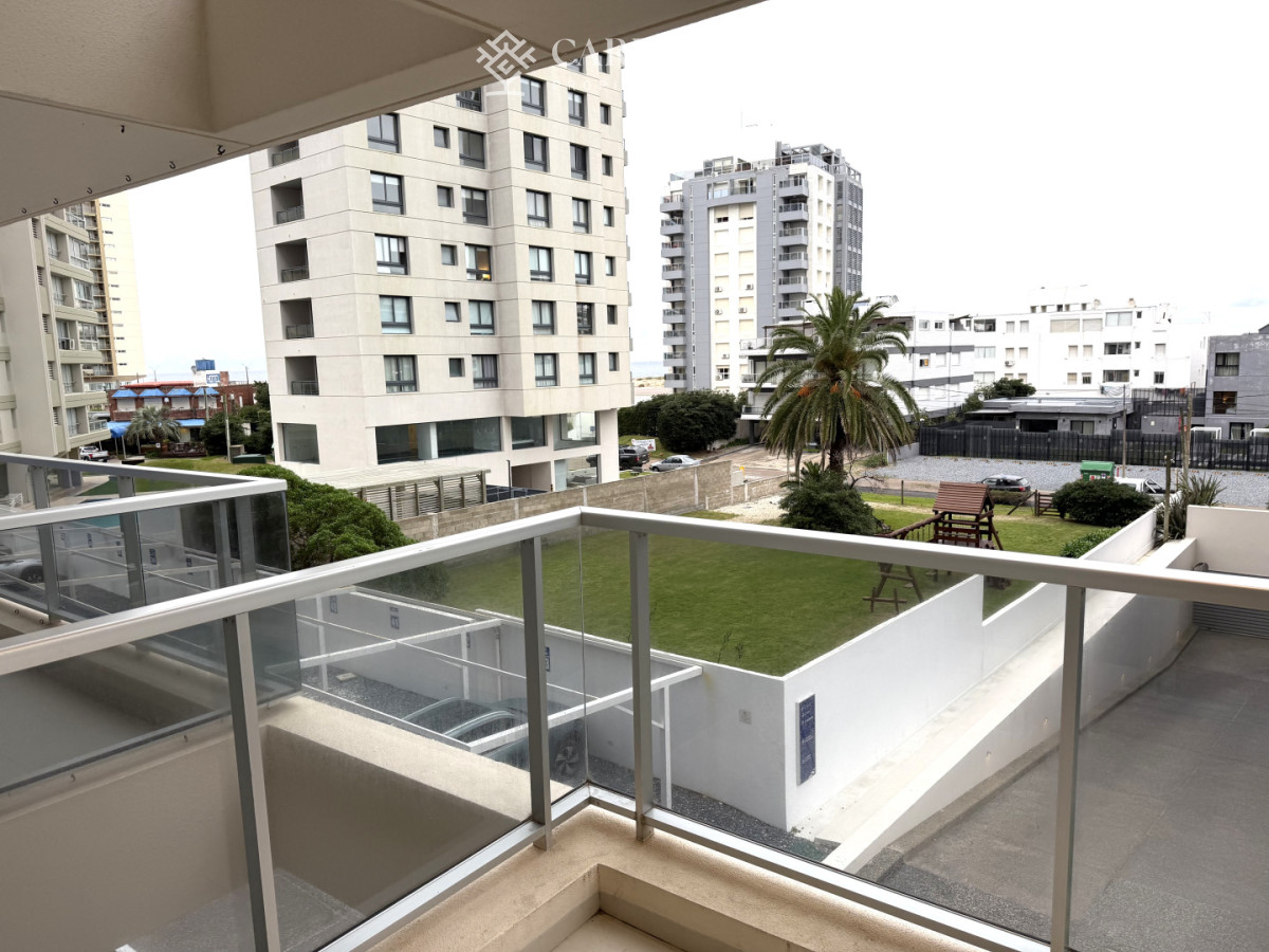 Apartamento ID.10219 - Apartamento de 2 dormitorios y medio en excelente ubicacion Brava - Punta del Este