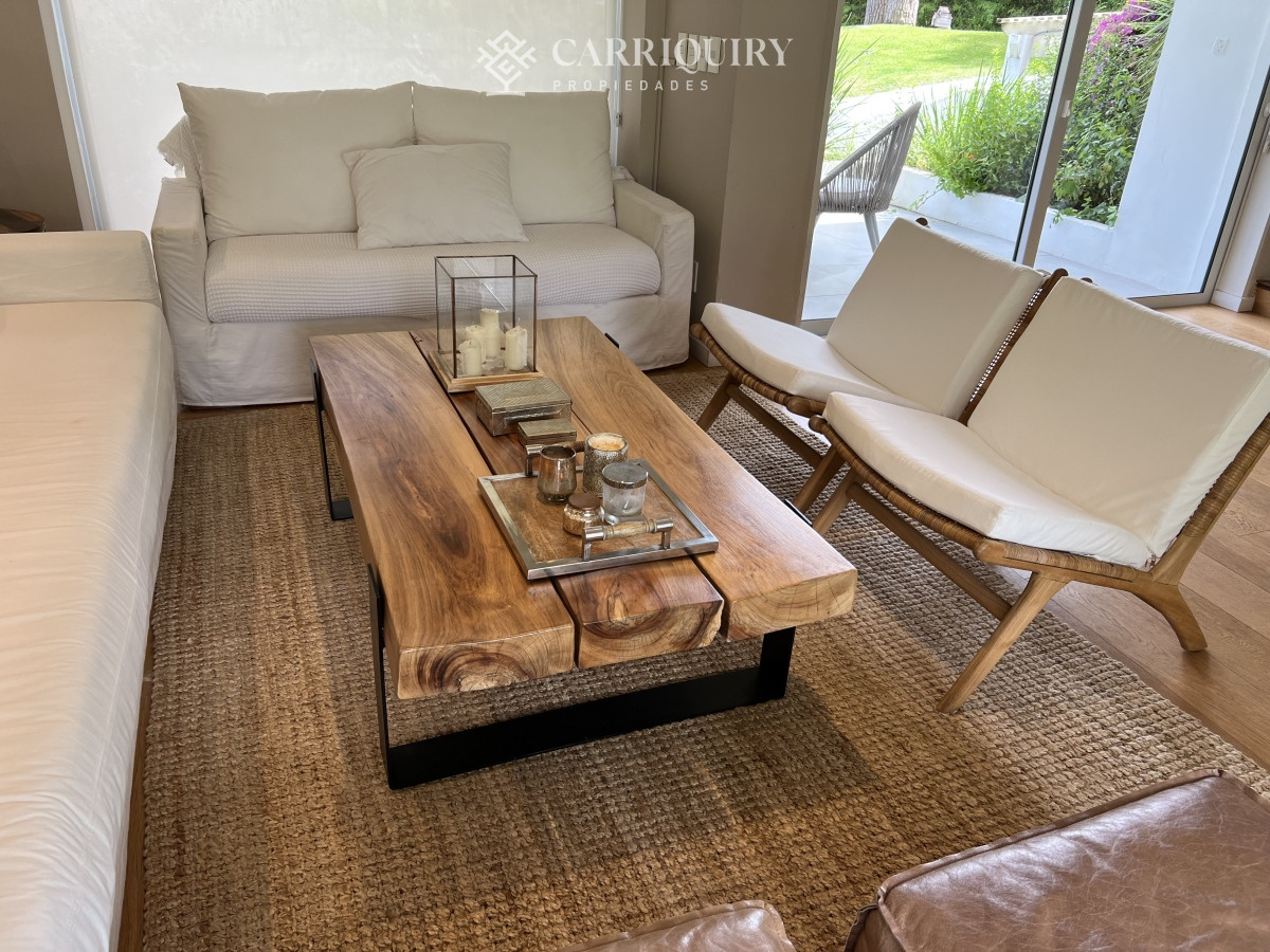 Casa ID.5834/Casa,-3-dorm,-punta-del-este,-jardines-de-cordoba,-alquiler-y-venta - lugano amplio jardin con piscina