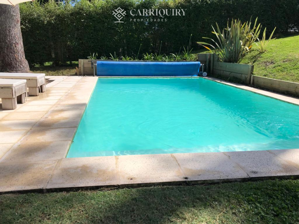Casa ID.5834/Casa,-3-dorm,-punta-del-este,-jardines-de-cordoba,-alquiler-y-venta - lugano amplio jardin con piscina