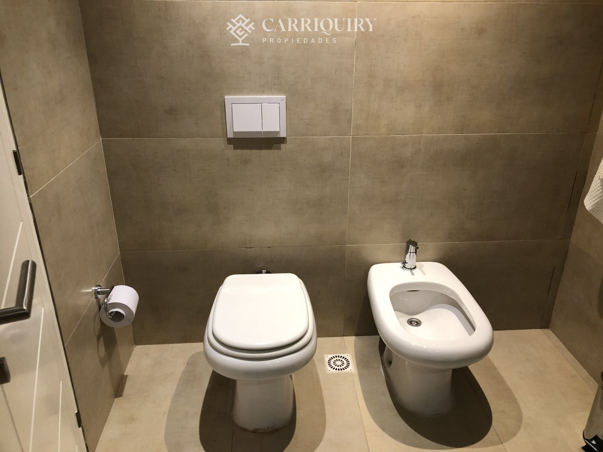 Casa ID.5834/Casa,-3-dorm,-punta-del-este,-jardines-de-cordoba,-alquiler-y-venta - lugano amplio jardin con piscina