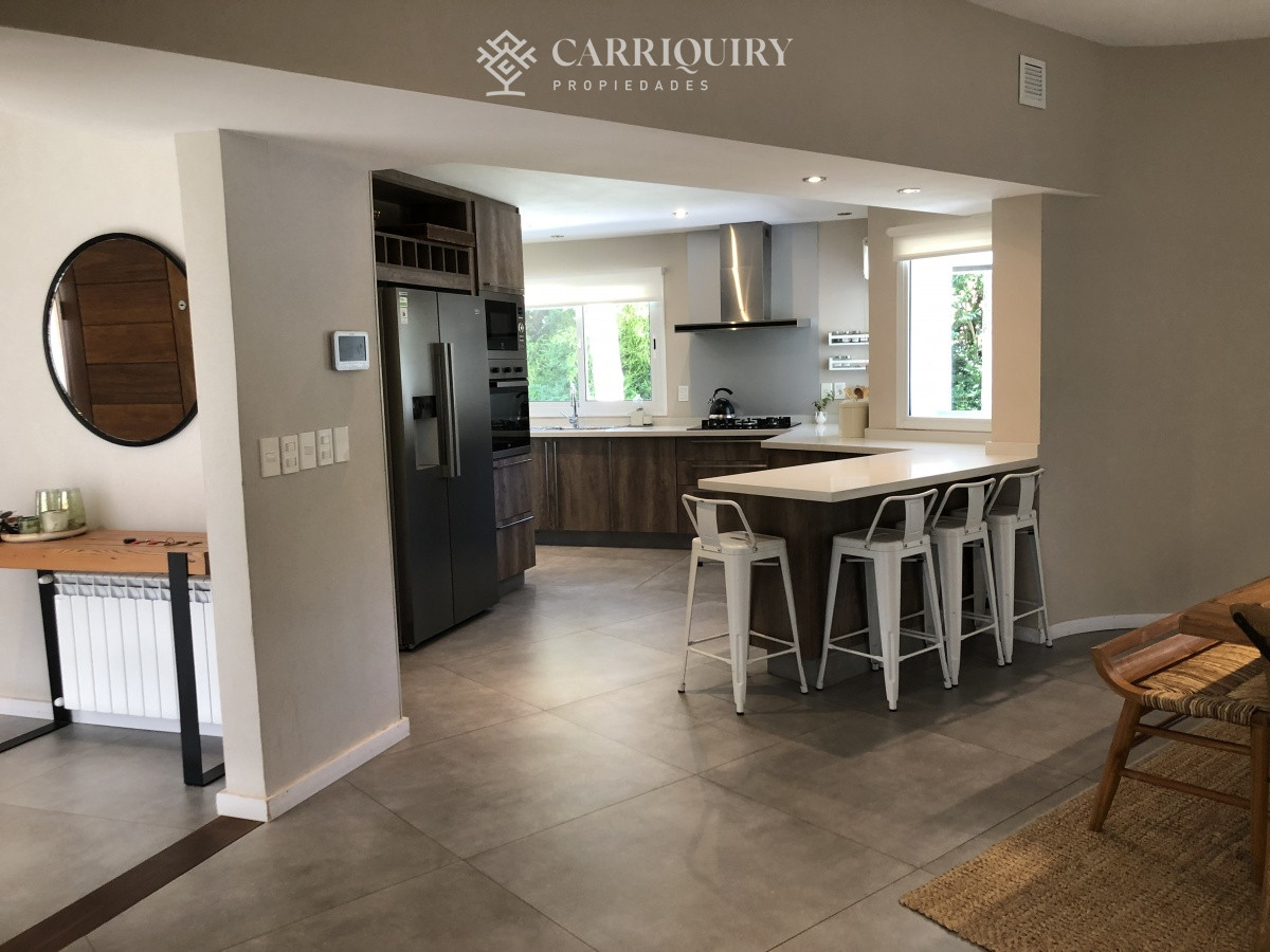 Casa ID.5834/Casa,-3-dorm,-punta-del-este,-jardines-de-cordoba,-alquiler-y-venta - lugano amplio jardin con piscina