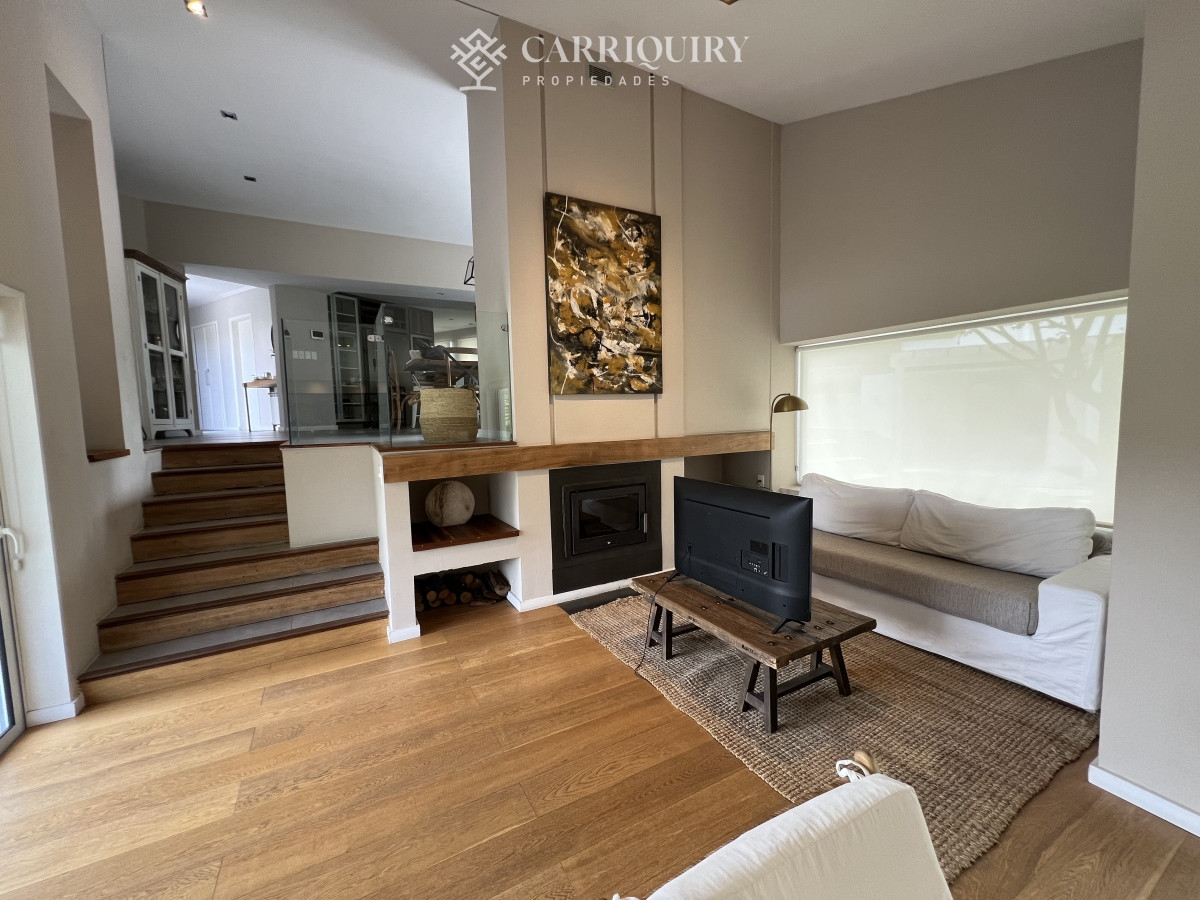 Casa ID.5834/Casa,-3-dorm,-punta-del-este,-jardines-de-cordoba,-alquiler-y-venta - lugano amplio jardin con piscina