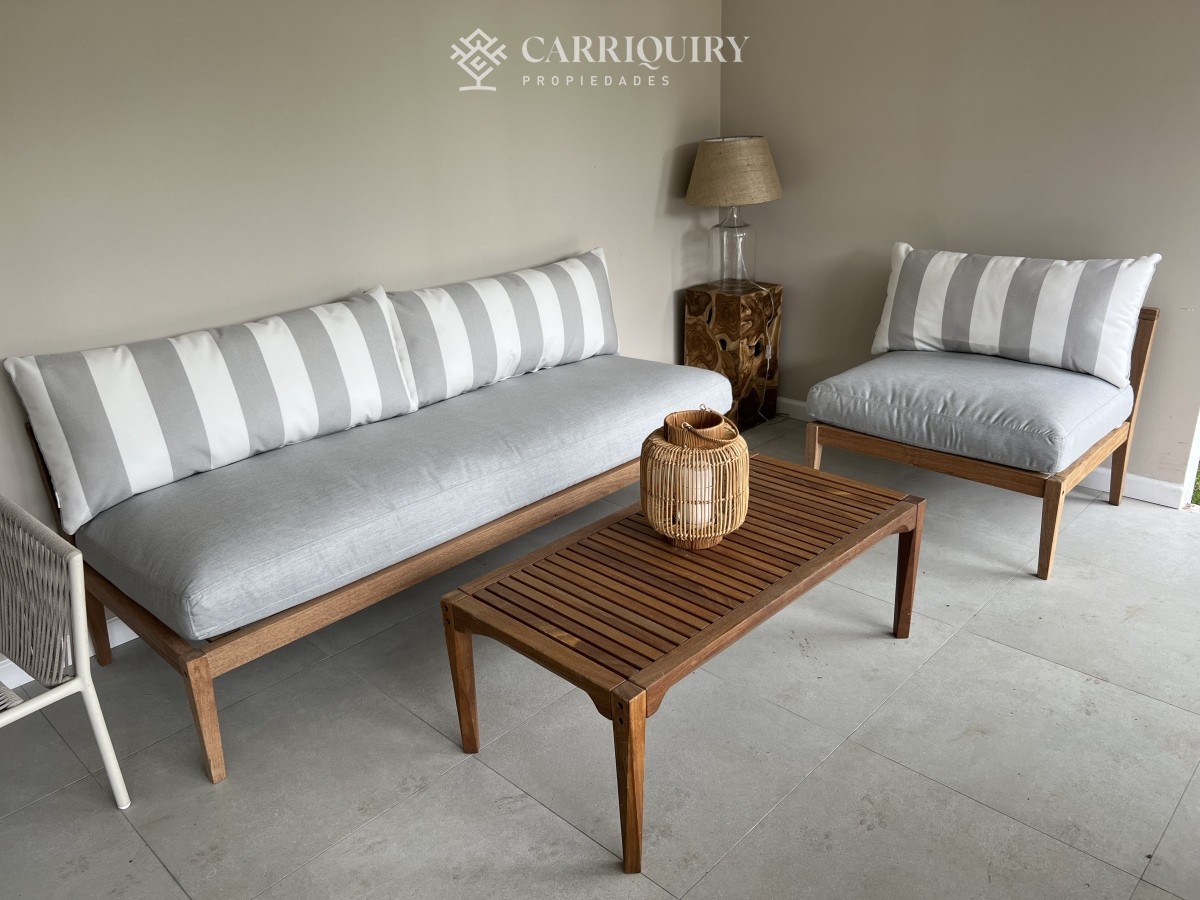 Casa ID.5834/Casa,-3-dorm,-punta-del-este,-jardines-de-cordoba,-alquiler-y-venta - lugano amplio jardin con piscina