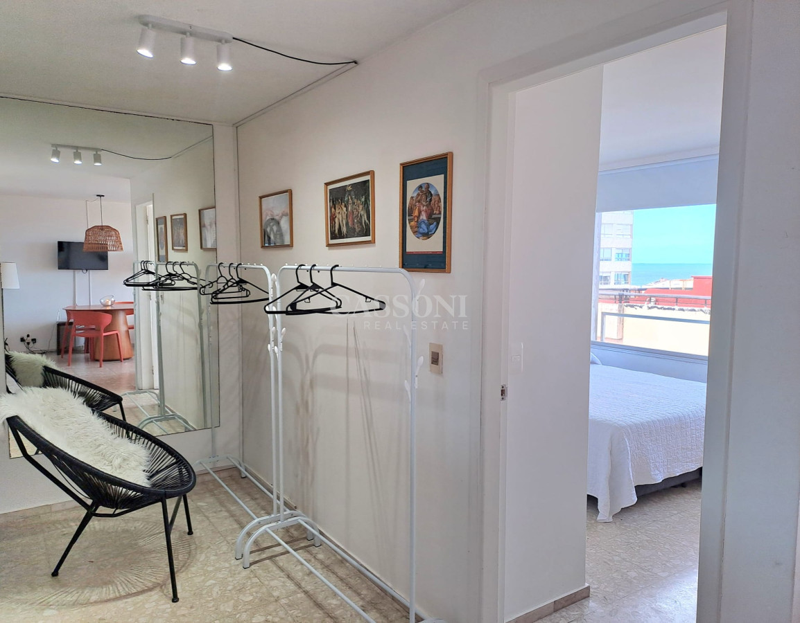 Apartamento ID.4788 - Venta. Península, 1 dormitorio y medio garaje.