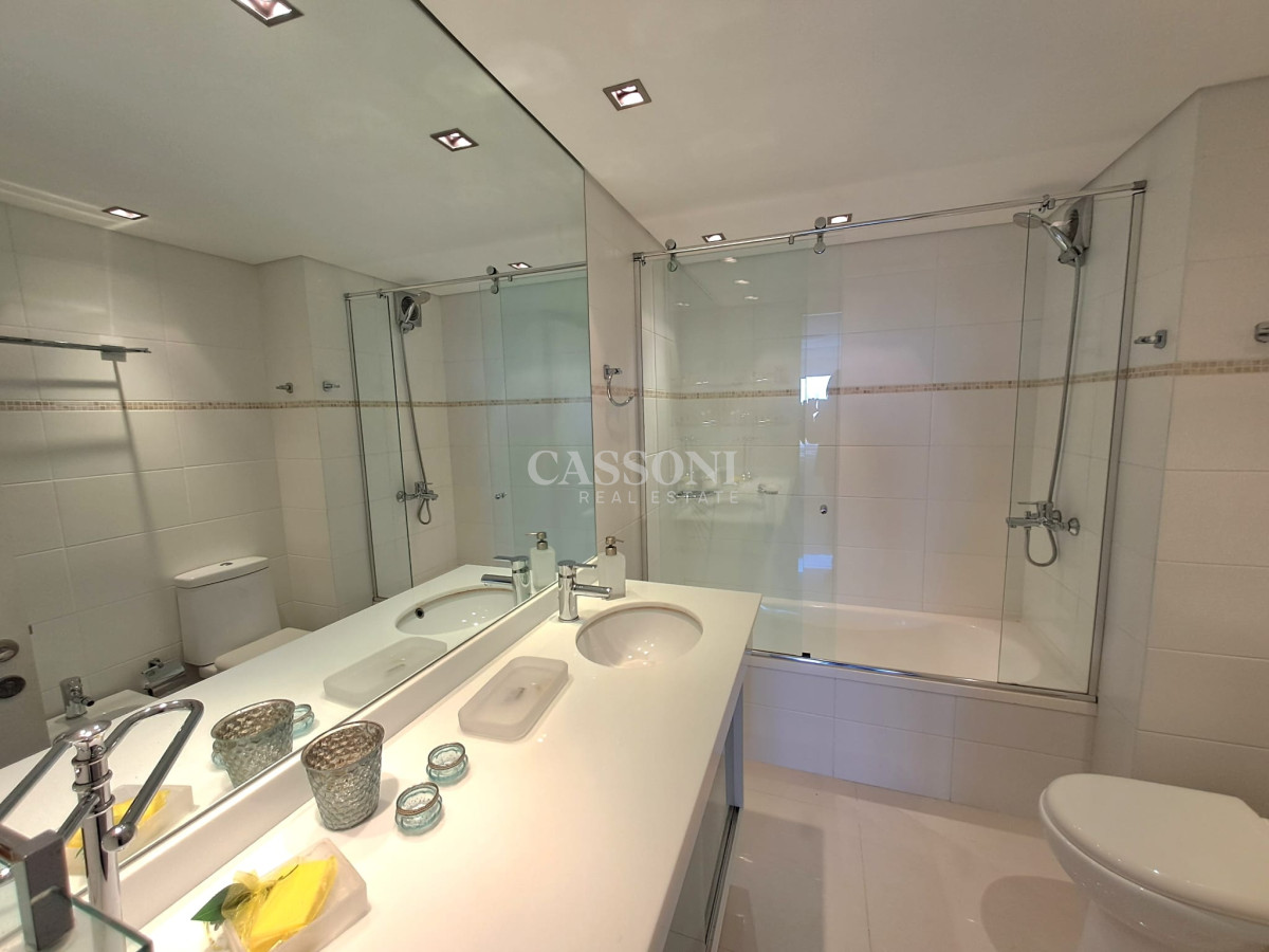 Apartamento ID.4835 - OPORTUNIDAD EN VENTA 3 DORMITORIOS SUMMER TOWER