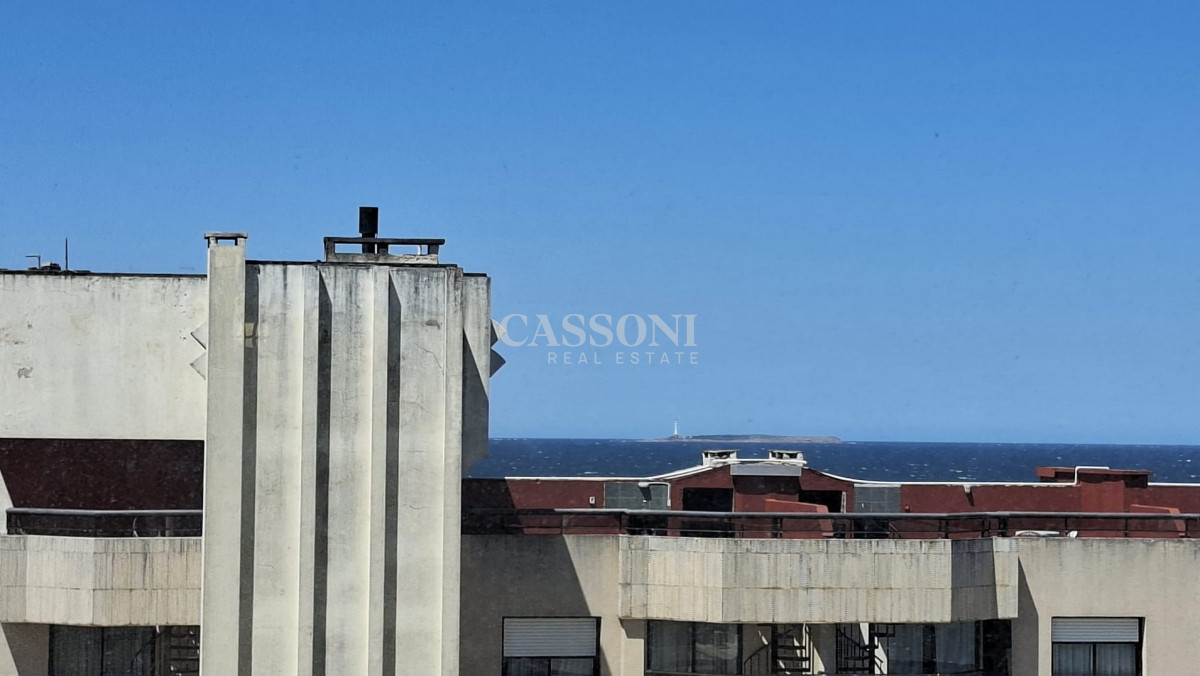 Apartamento ID.4788 - Venta. Península, 1 dormitorio y medio garaje.