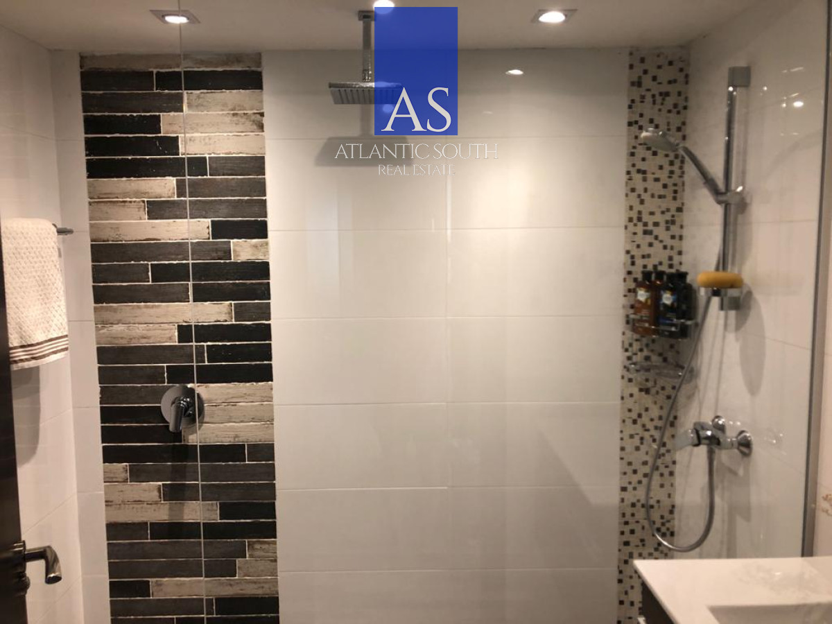 Apartamento ID.5156 - Apartamento de 3 dormitorios con balcón y garaje en la zona del Club Cantegril, Punta del Este