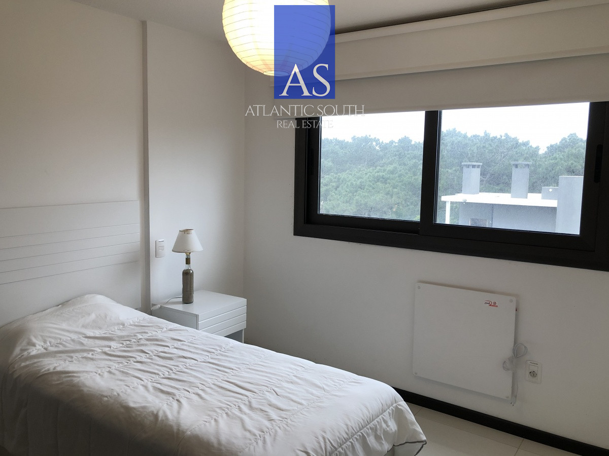 Apartamento ID.4607 - Apartamento de 3 dormitorios con servicios Punta del Este