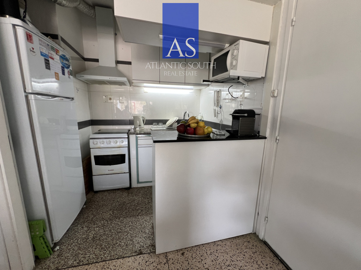 Apartamento ID.4515 - Apartamento 2 dormitorios con garage en Península excelente zona Punta del Este
