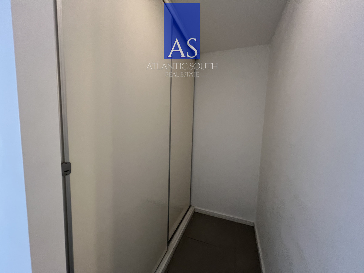 Apartamento ID.4669 - Apartamento de 2 dormitorios moderno con parrillero propio y garage Playa Mansa