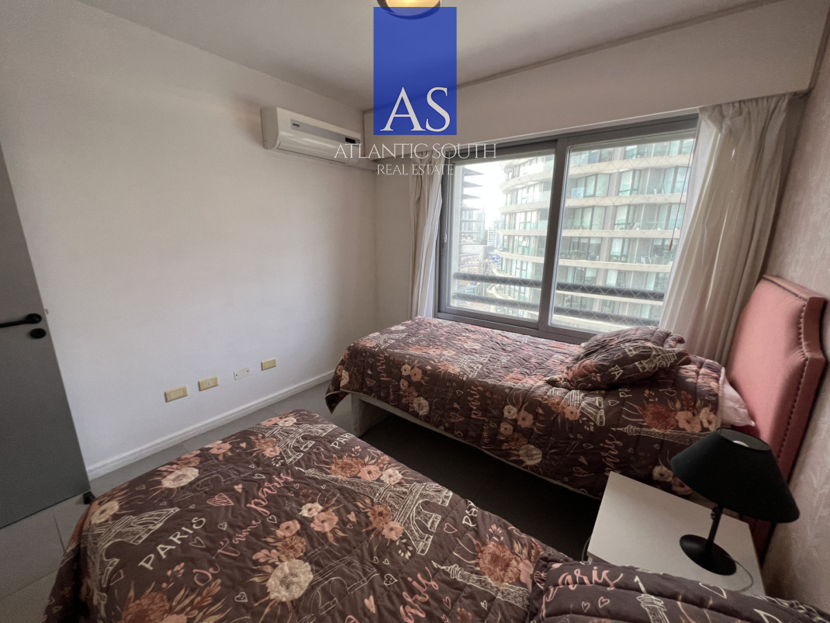 Apartamento ID.4669 - Apartamento de 2 dormitorios moderno con parrillero propio y garage Playa Mansa