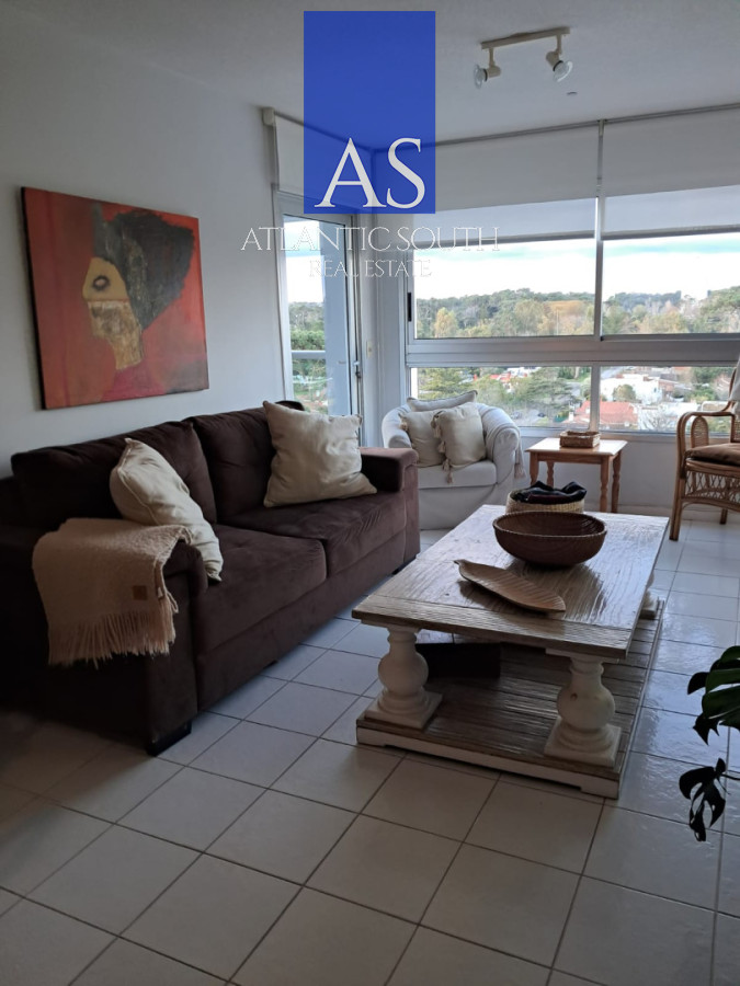 Apartamento de 2 dormitorios en venta en Palm Beach - Playa Mansa, Punta del Este