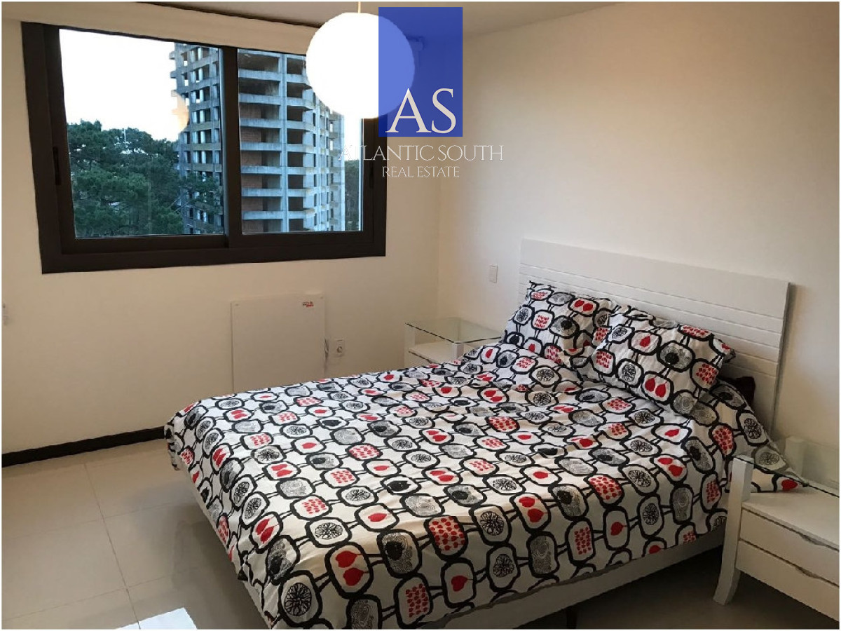 Apartamento ID.4607 - Apartamento de 3 dormitorios con servicios Punta del Este