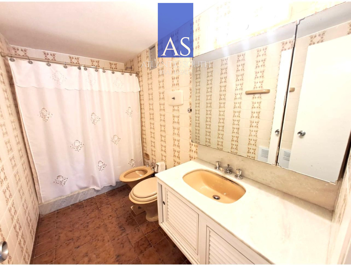 Apartamento ID.4364 - Apartamento 2 dormitorios y medio primera línea cln servicios Playa Mansa