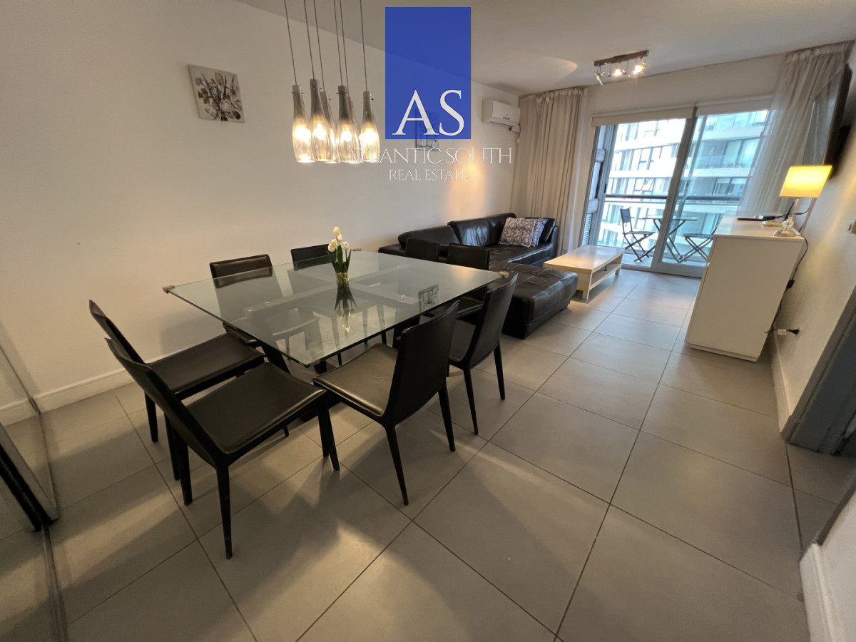 Apartamento ID.4669 - Apartamento de 2 dormitorios moderno con parrillero propio y garage Playa Mansa