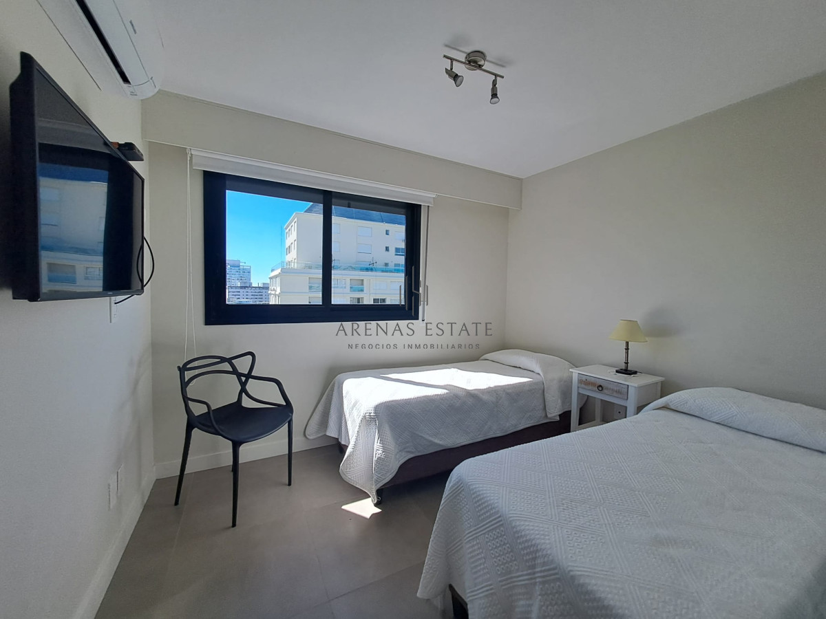 Apartamento ID.3238 - Apartamento de dos dormitorios en venta en Roosevelt , Punta del Este 