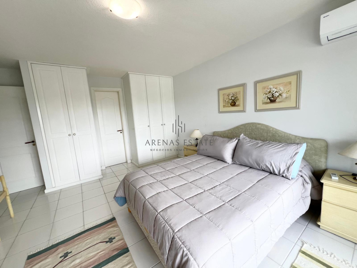 Apartamento ID.3327 - Apto en venta de 2 dormitorios, 2 baños, 1 en suite Mansa Pda. 8