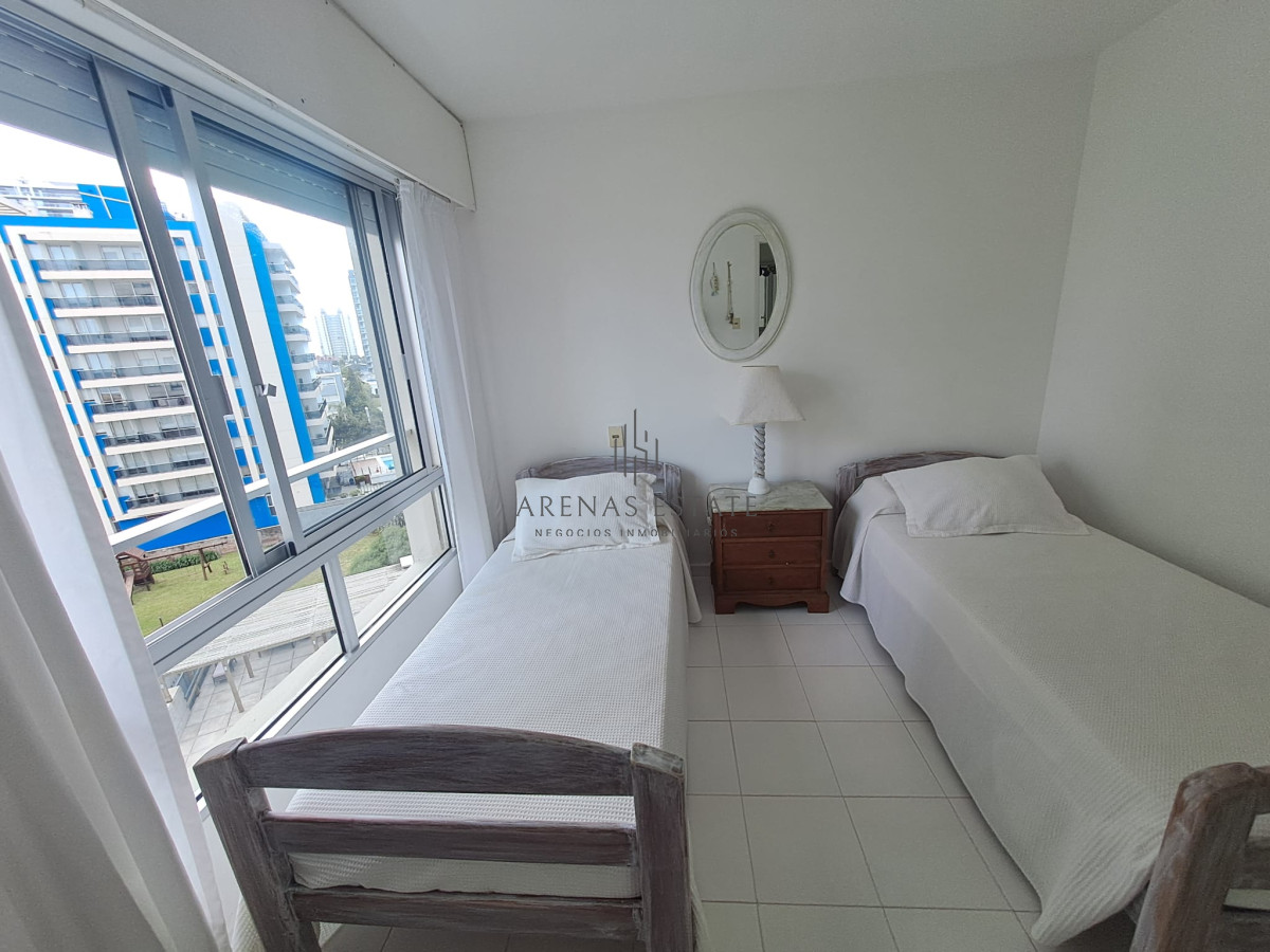 Apartamento ID.4110 - Apartamento en Brava - Punta del Este con vista y parrillero. 
