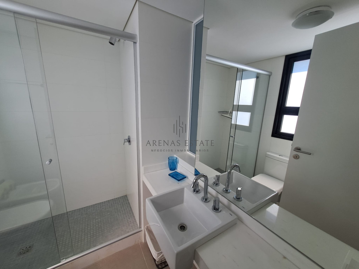 Apartamento ID.3238 - Apartamento de dos dormitorios en venta en Roosevelt , Punta del Este 