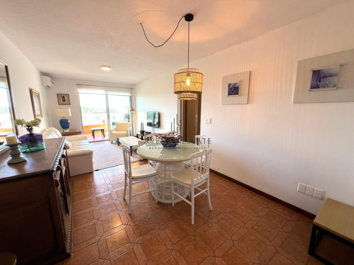 Apartamento ID.3841 - apartamento en venta zona shopping punta, 2 dormitorios y dependencia