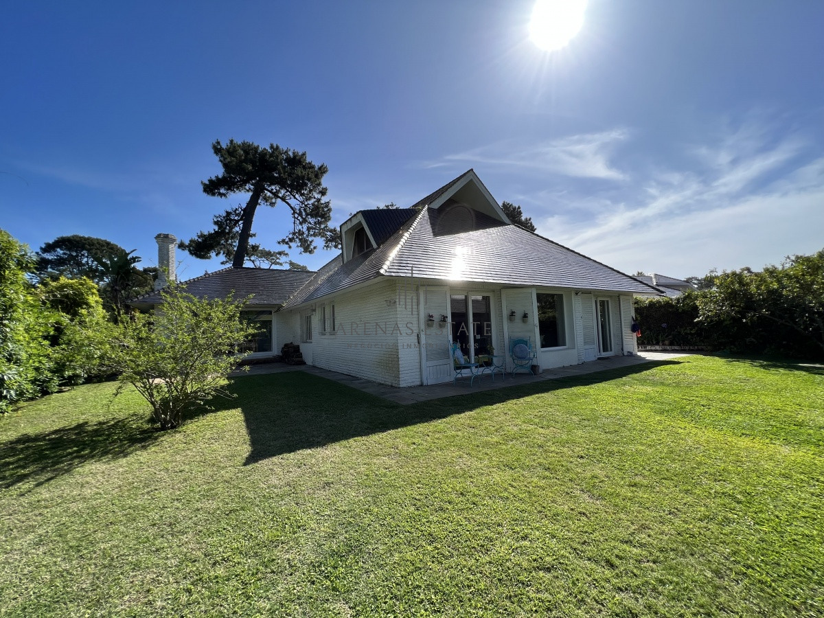 Casa ID.2962 -  Casa en venta en  mansa parada 8