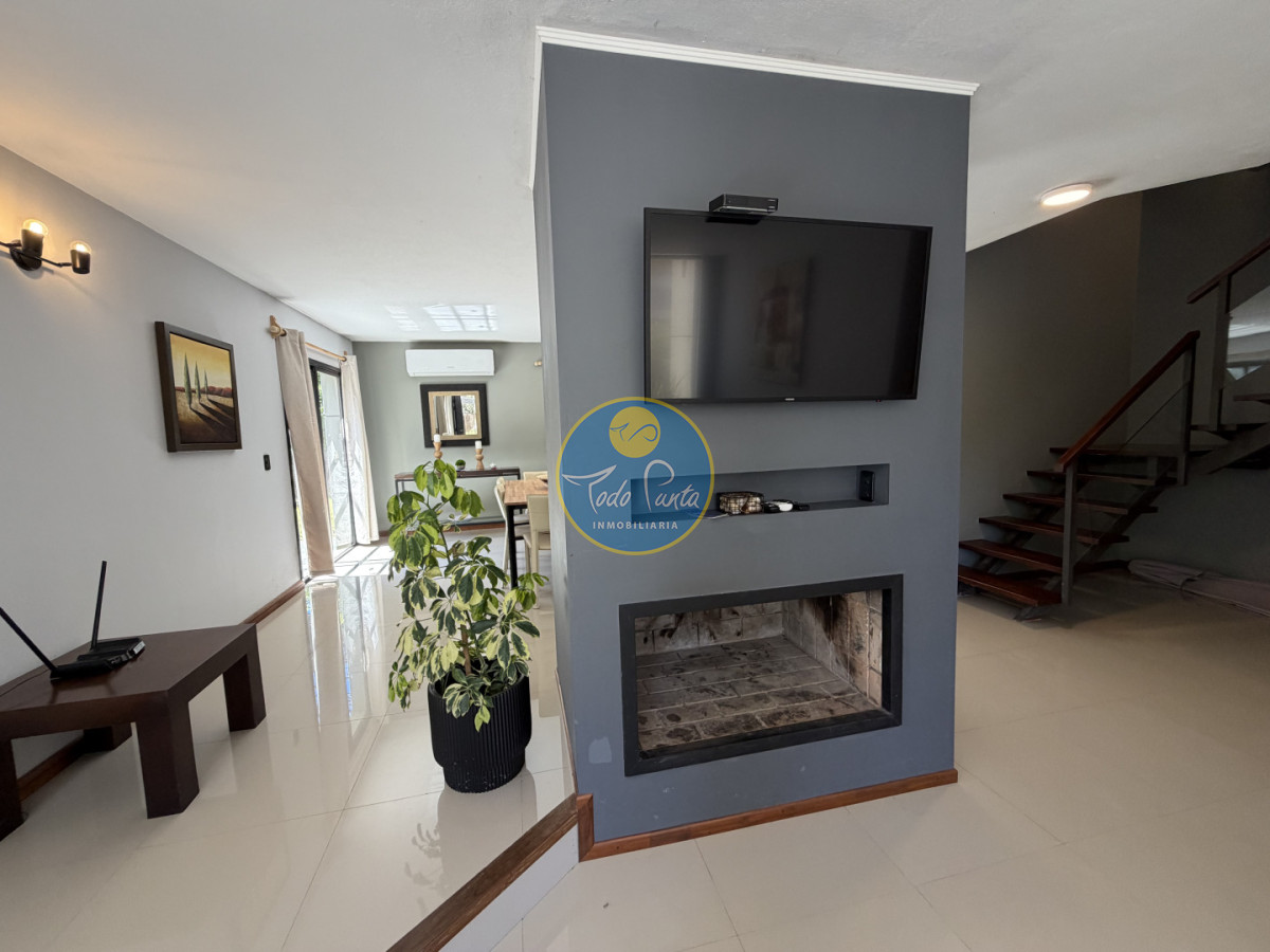 Miniatura de Casa de 4 dormitorios en Solanas, Punta del Este | Todo Punta