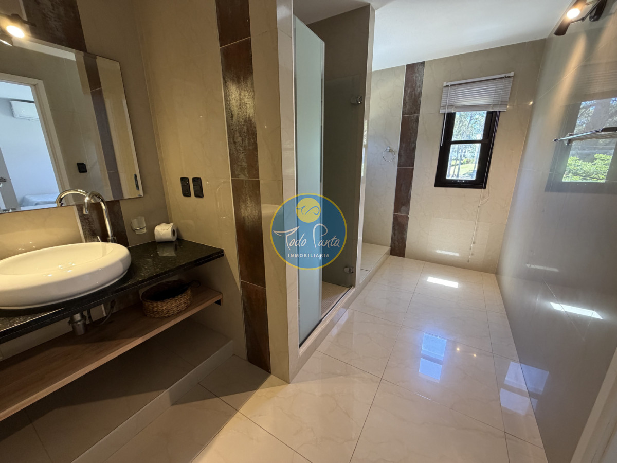 Miniatura de Casa de 4 dormitorios en Solanas, Punta del Este | Todo Punta