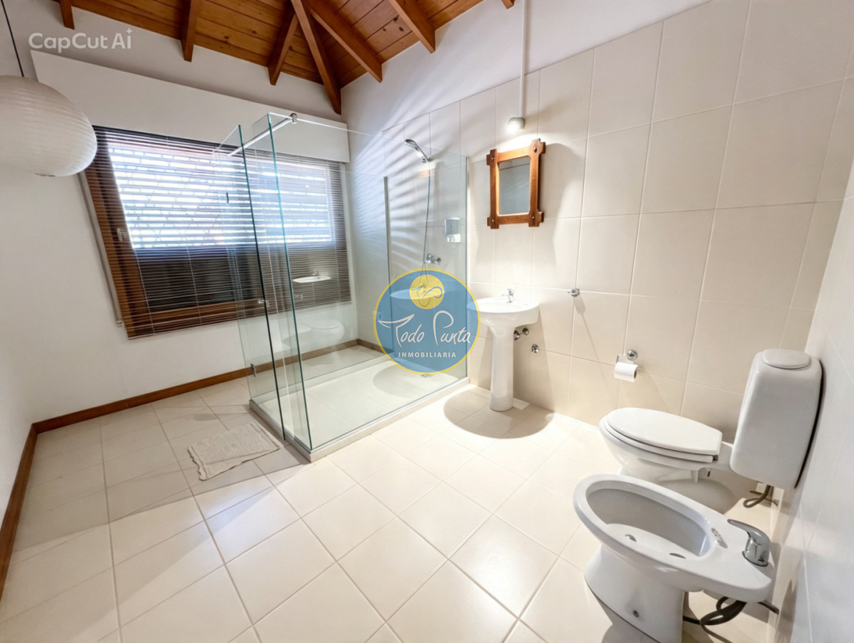 Miniatura de Casa de 5 dormitorios en Lugano, Punta del Este | Todo Punta