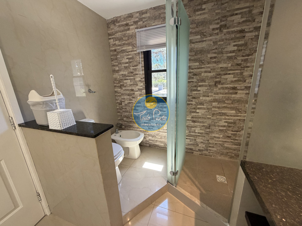 Miniatura de Casa de 4 dormitorios en Solanas, Punta del Este | Todo Punta