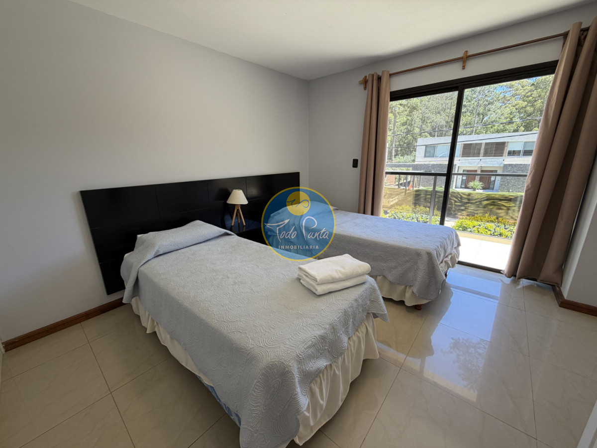 Miniatura de Casa de 4 dormitorios en Solanas, Punta del Este | Todo Punta