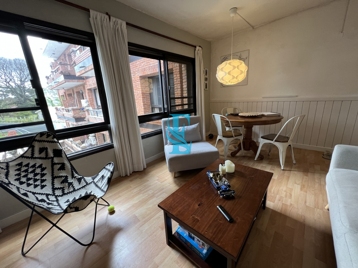 Apartamento ID.215 - zona shopping 