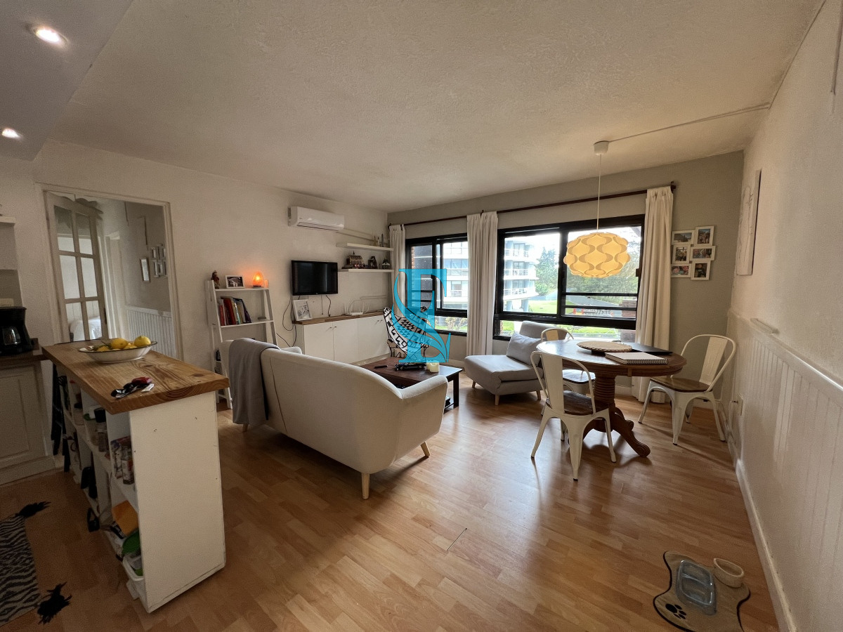Apartamento ID.215 - zona shopping 